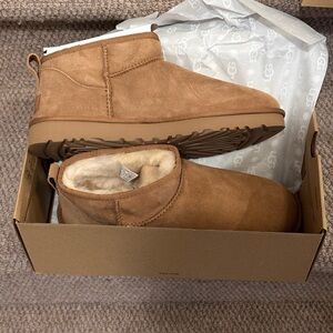 UGG women’s Classic ultra Mini Boots - Chestnut